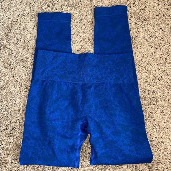 Amazon Workout Set - Picture 8 of 11